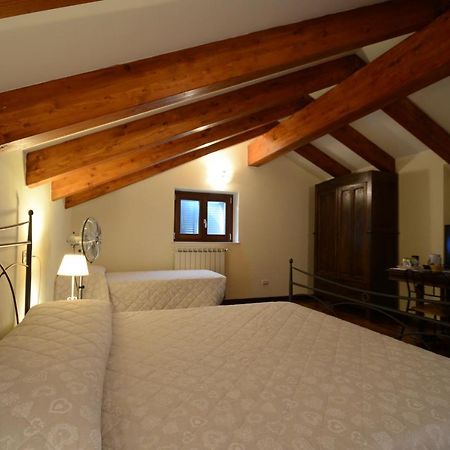 Bed and Breakfast Mirbea Cisano sul Neva Zewnętrze zdjęcie