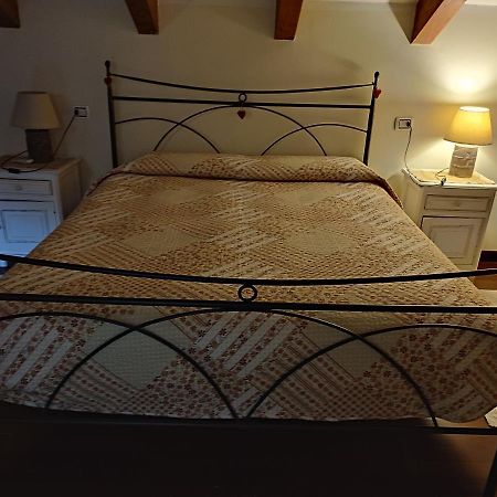Bed and Breakfast Mirbea Cisano sul Neva Zewnętrze zdjęcie