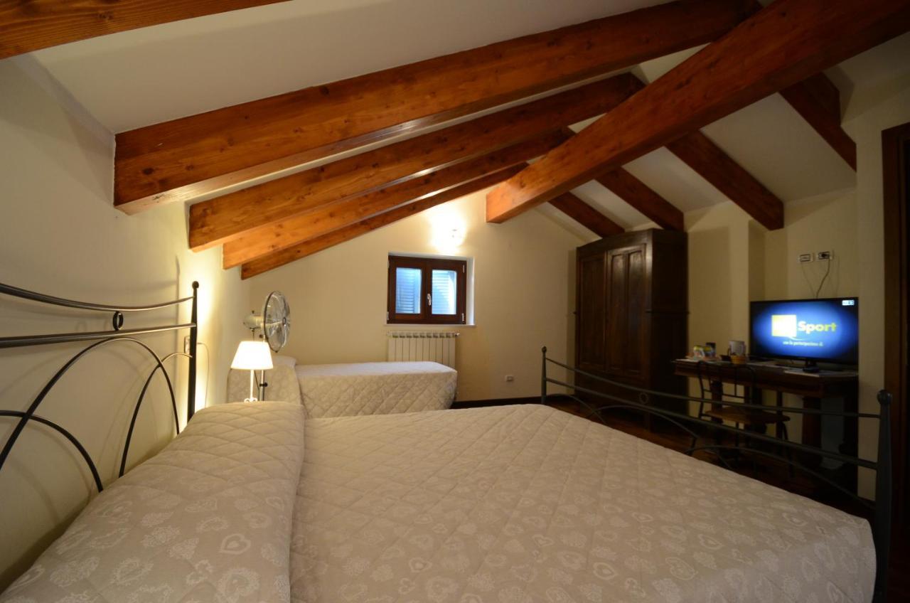 Bed and Breakfast Mirbea Cisano sul Neva Zewnętrze zdjęcie