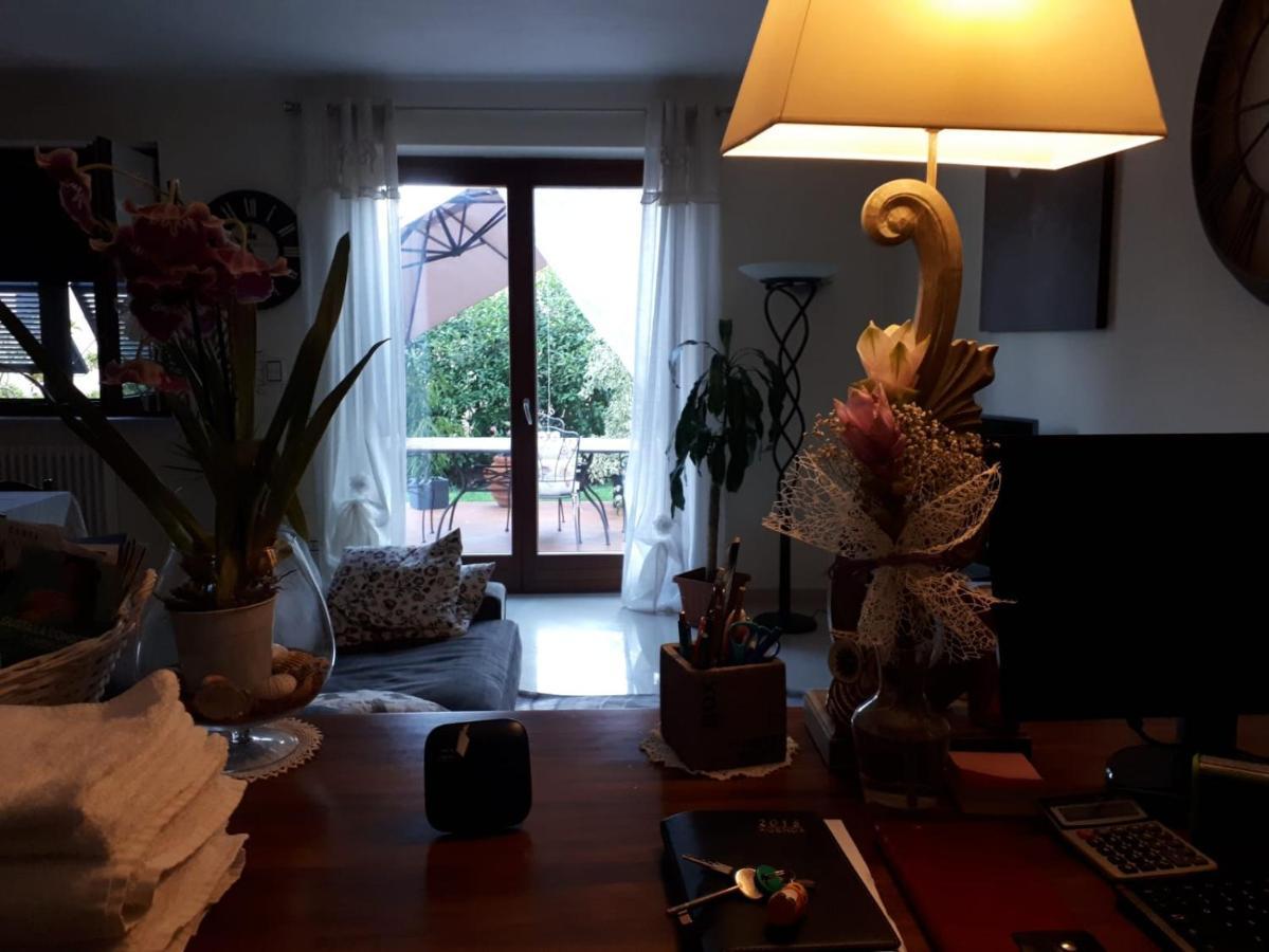 Bed and Breakfast Mirbea Cisano sul Neva Zewnętrze zdjęcie